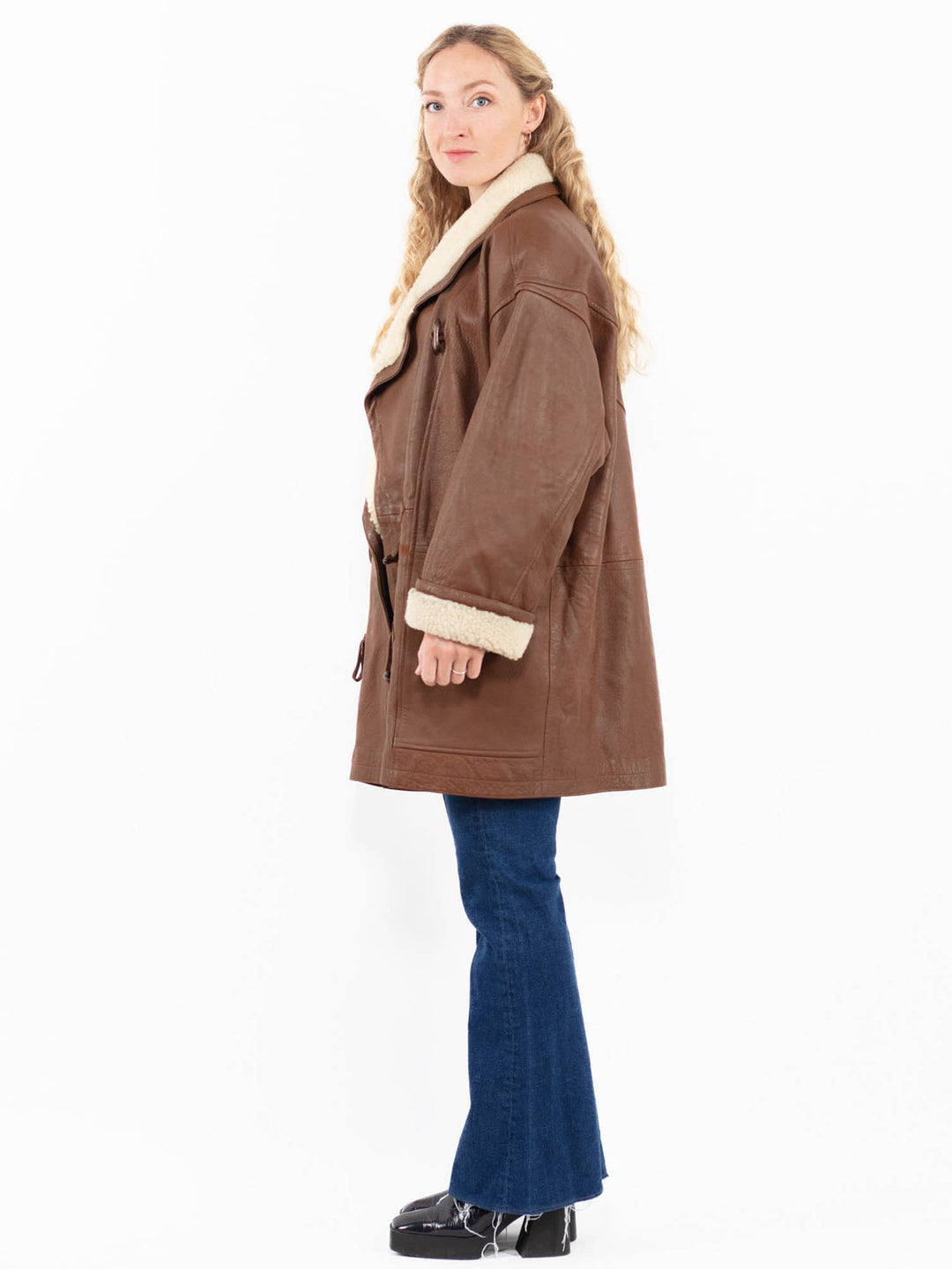 Vintage 90's Women Sheepskin Coat in Brown