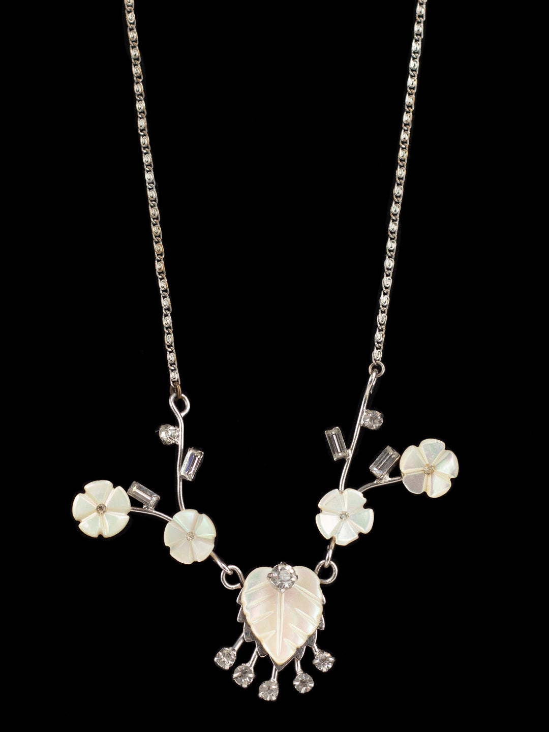 Vintage 50s Mother of Pearl Flower Necklace with Silver-Tone Leaf Pendant