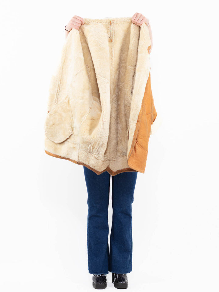 Vintage 80's Women Sheepskin Coat in Brown