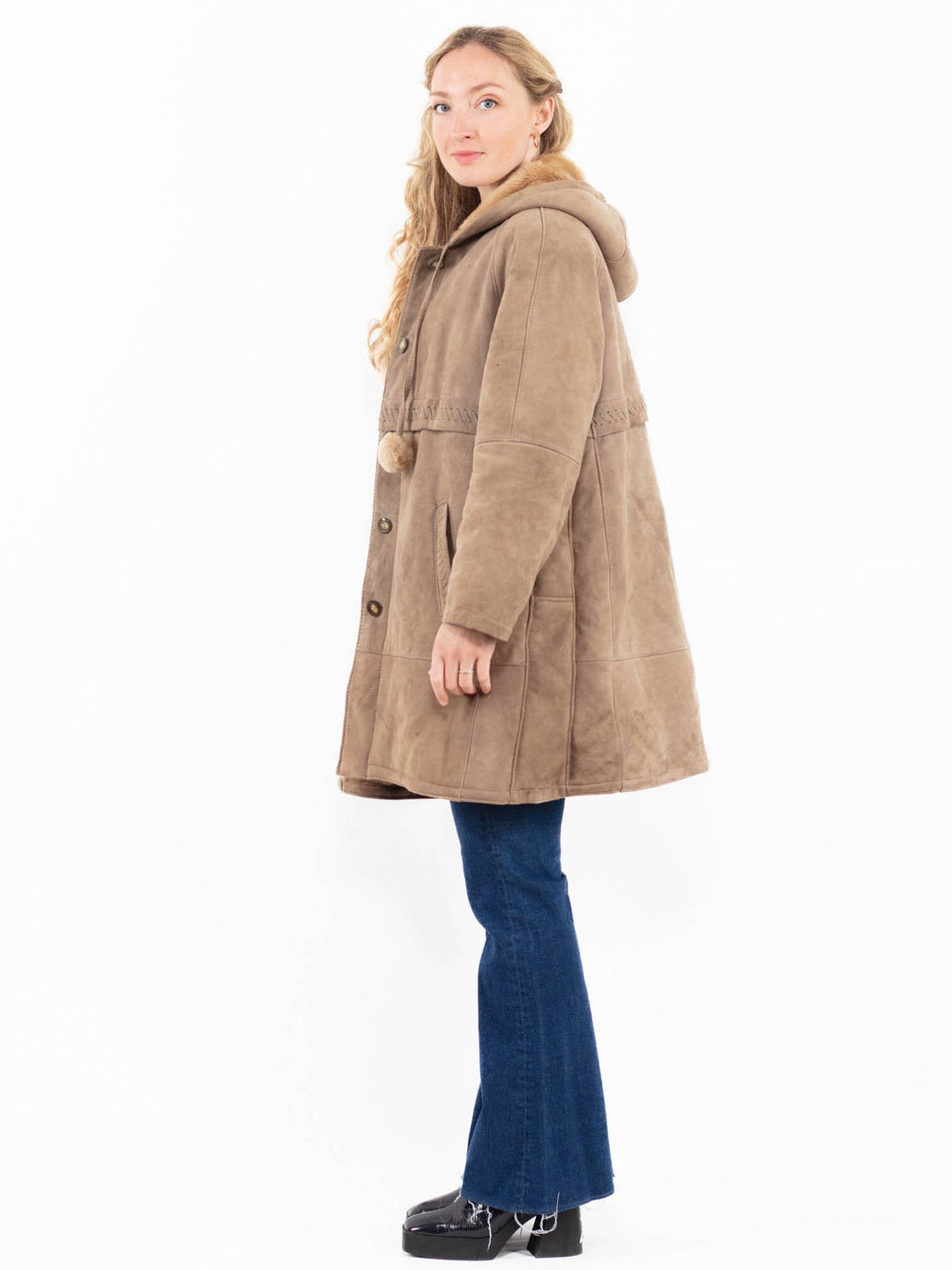 Vintage 90's Women Sheepskin Coat in Beige