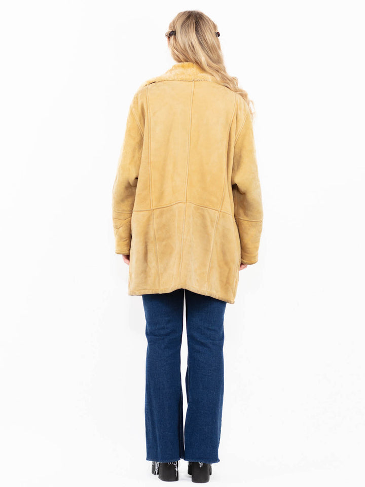 Vintage 90's Women Sheepskin Coat in Beige