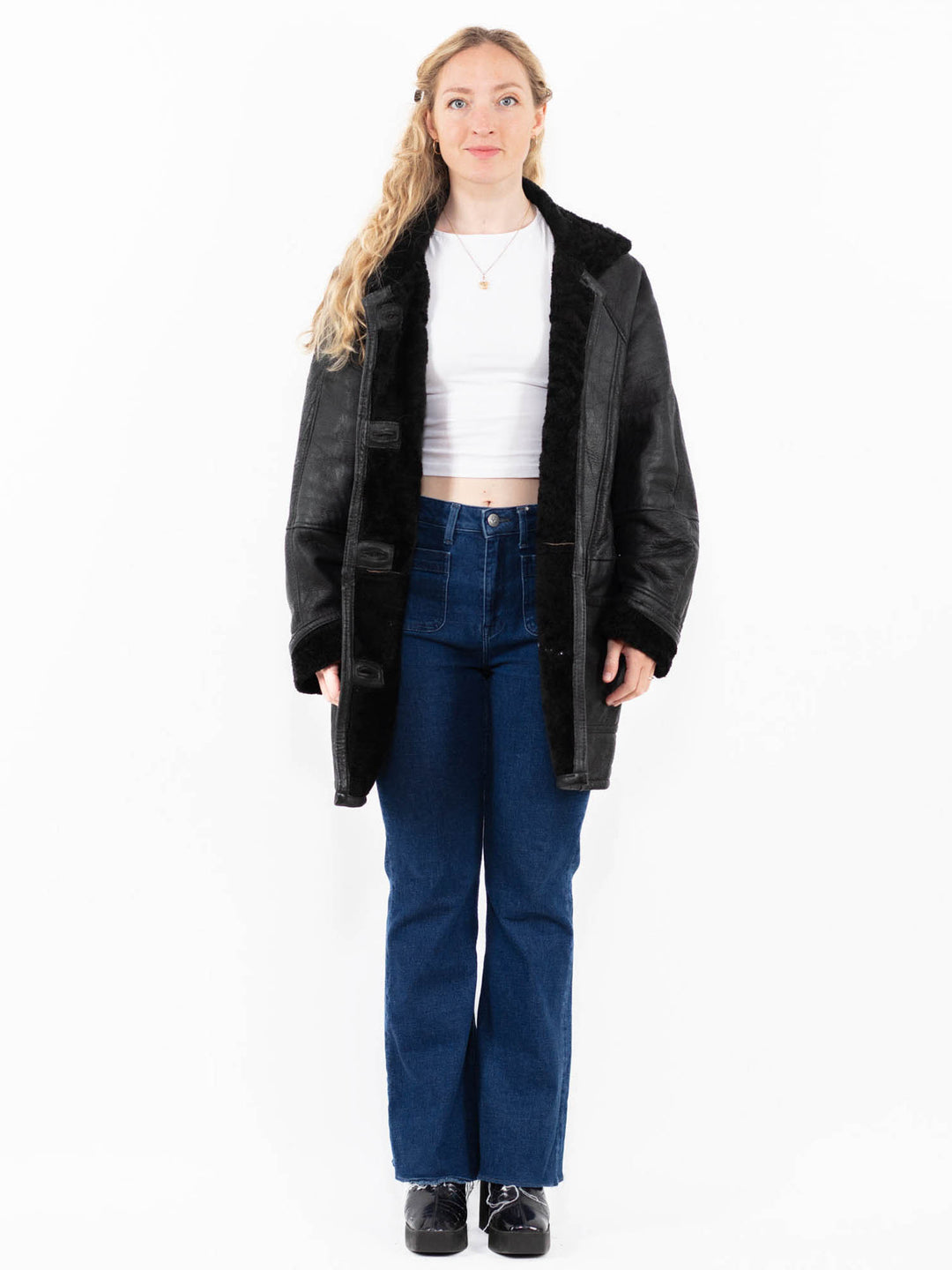 Vintage 90's Women Sheepskin Coat in Black