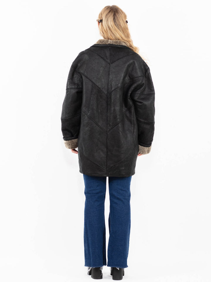 Vintage 90's Women Sheepskin Coat in Black