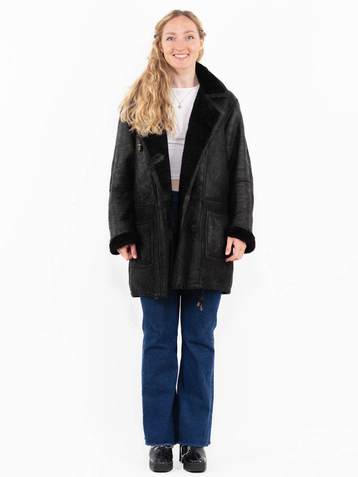 Vintage 90's Women Hooded Sheepskin Coat in Black