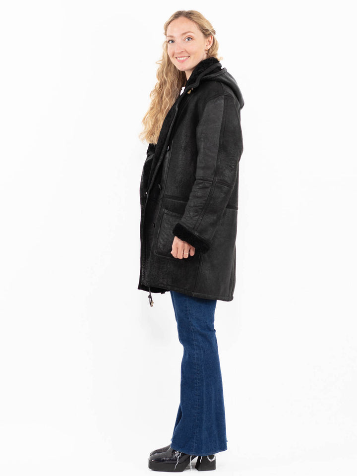 Vintage 90's Women Hooded Sheepskin Coat in Black