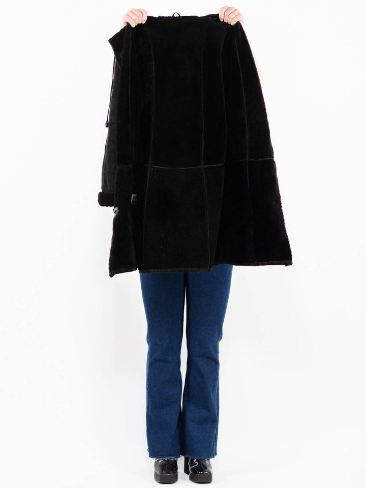 Vintage 90's Women Sheepskin Coat in Black