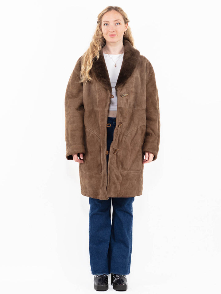 Vintage 70's Women Oversized Sheepskin Coat in Beige