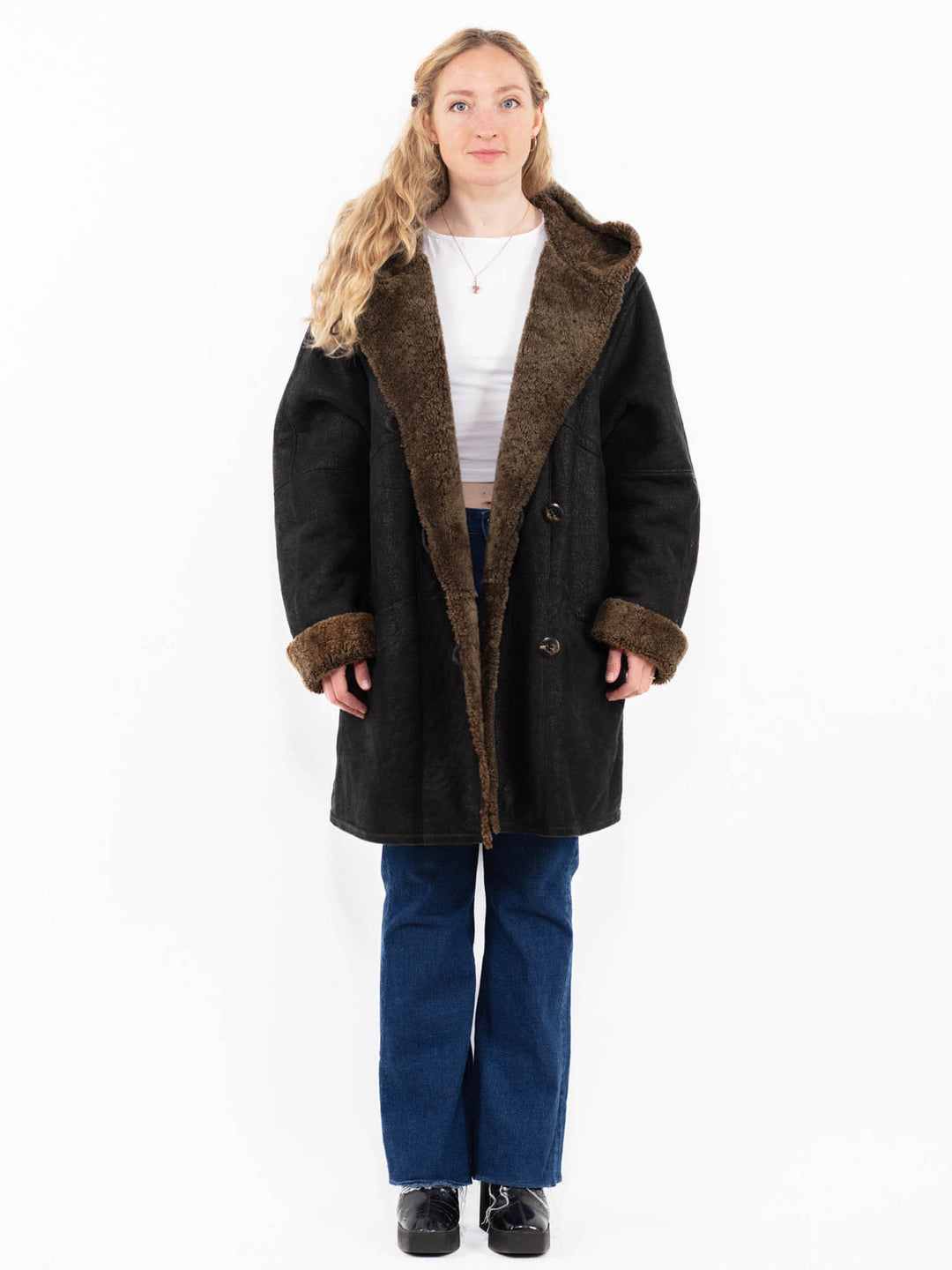 Vintage 90's Women Hooded Sheepskin Coat in Black