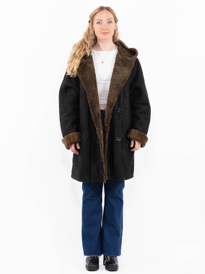 Vintage 90's Women Hooded Sheepskin Coat in Black