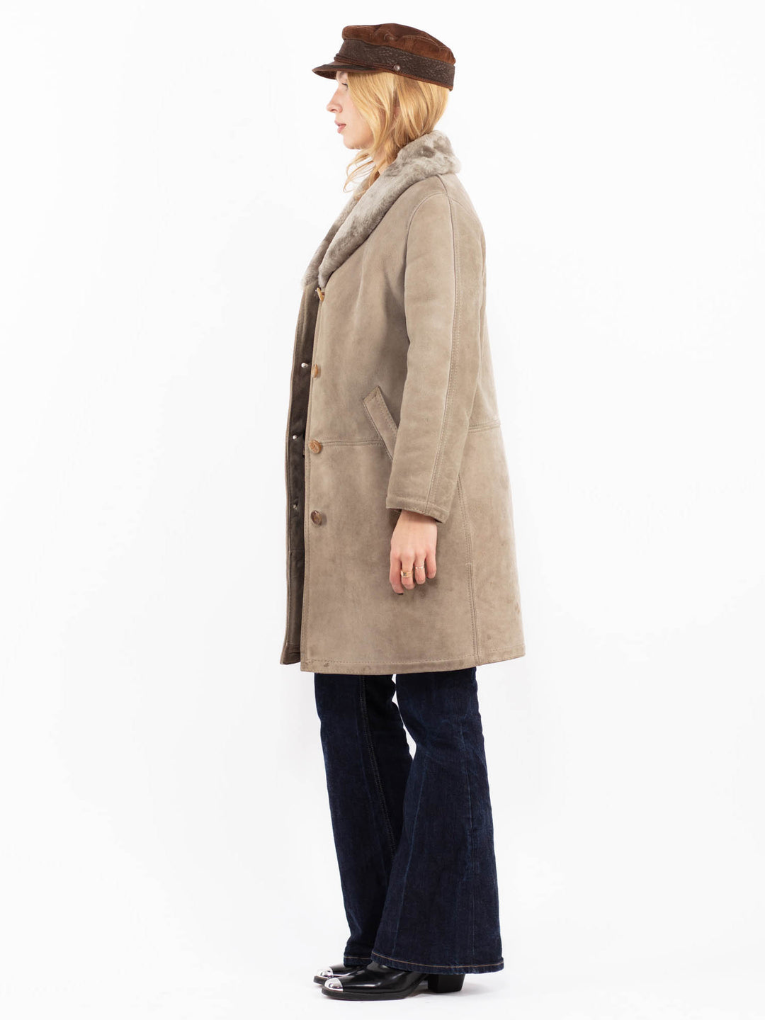 Vintage 70's Women Sheepskin Coat in Beige