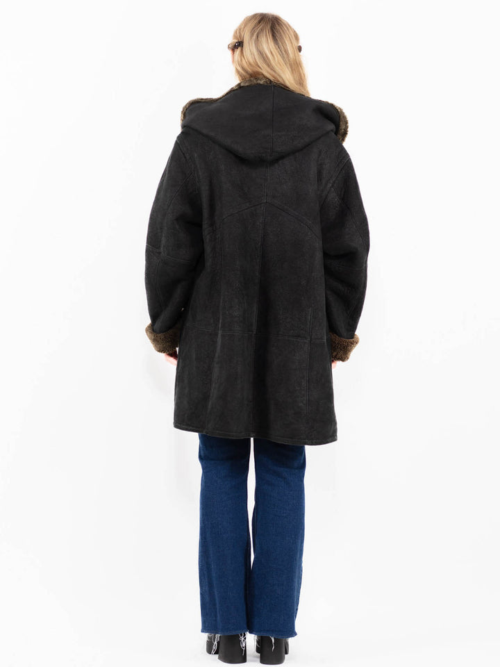 Vintage 90's Women Hooded Sheepskin Coat in Black