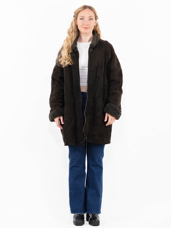 Vintage 90's Women Sheepskin Coat in Brown