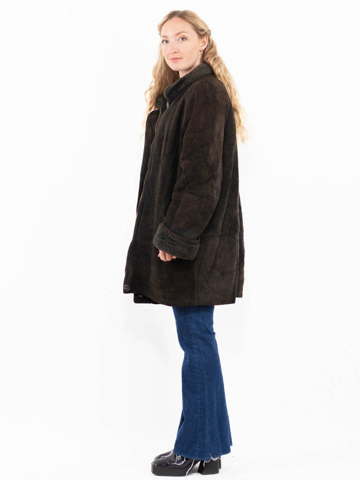 Vintage 90's Women Sheepskin Coat in Brown
