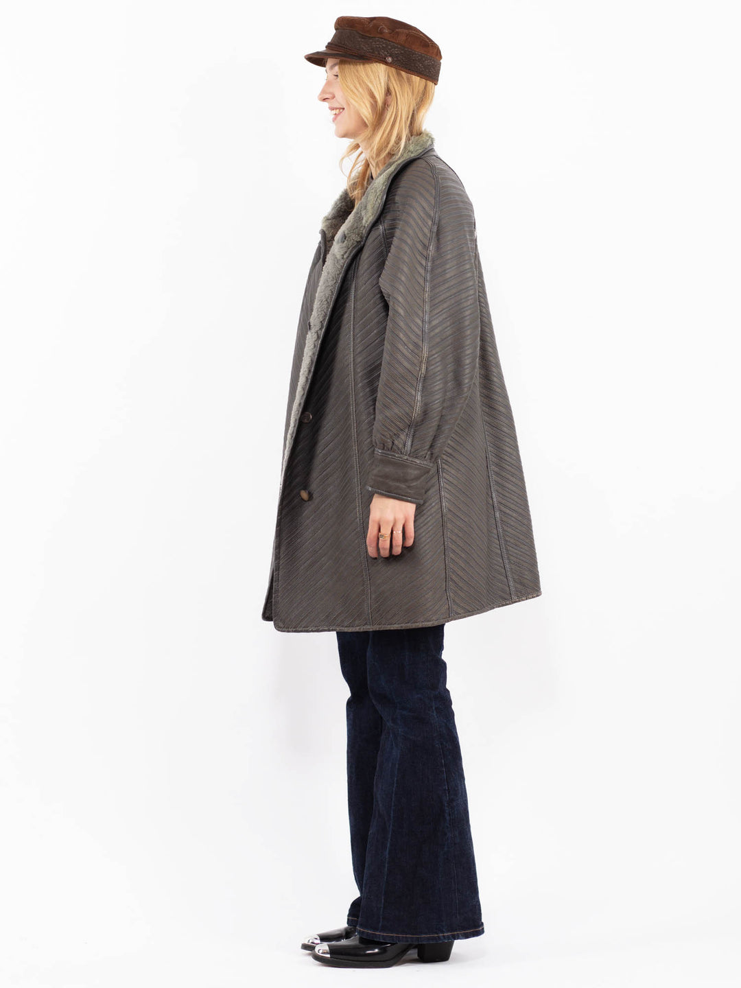 Vintage 80's Women Striped Sheepskin Coat in Gray