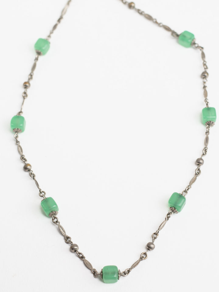 Vintage 30s Art Deco Green Glass Cube Bead Necklace