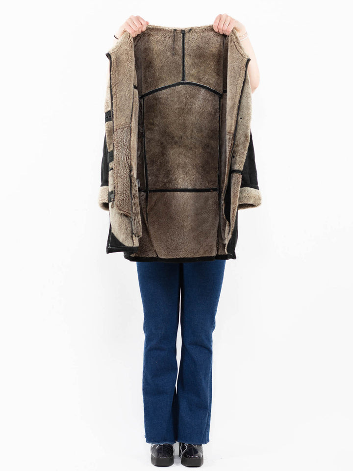 Vintage 90's Women Oversized Sheepskin Coat in Black