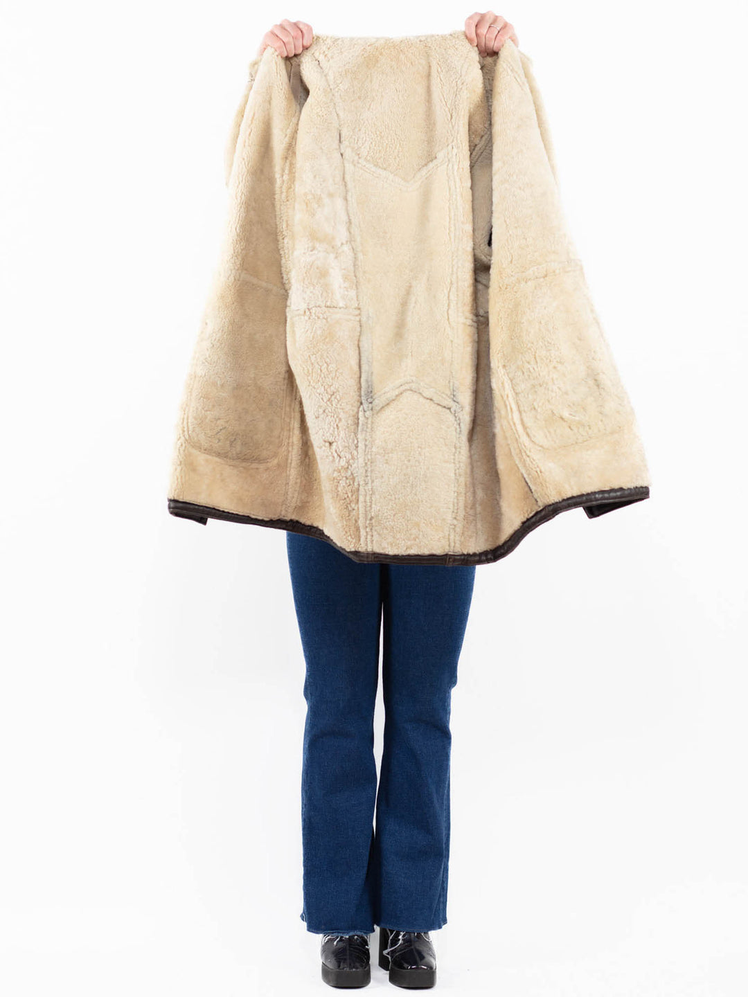 Vintage 90's Women Hooded Sheepskin Coat in Brown