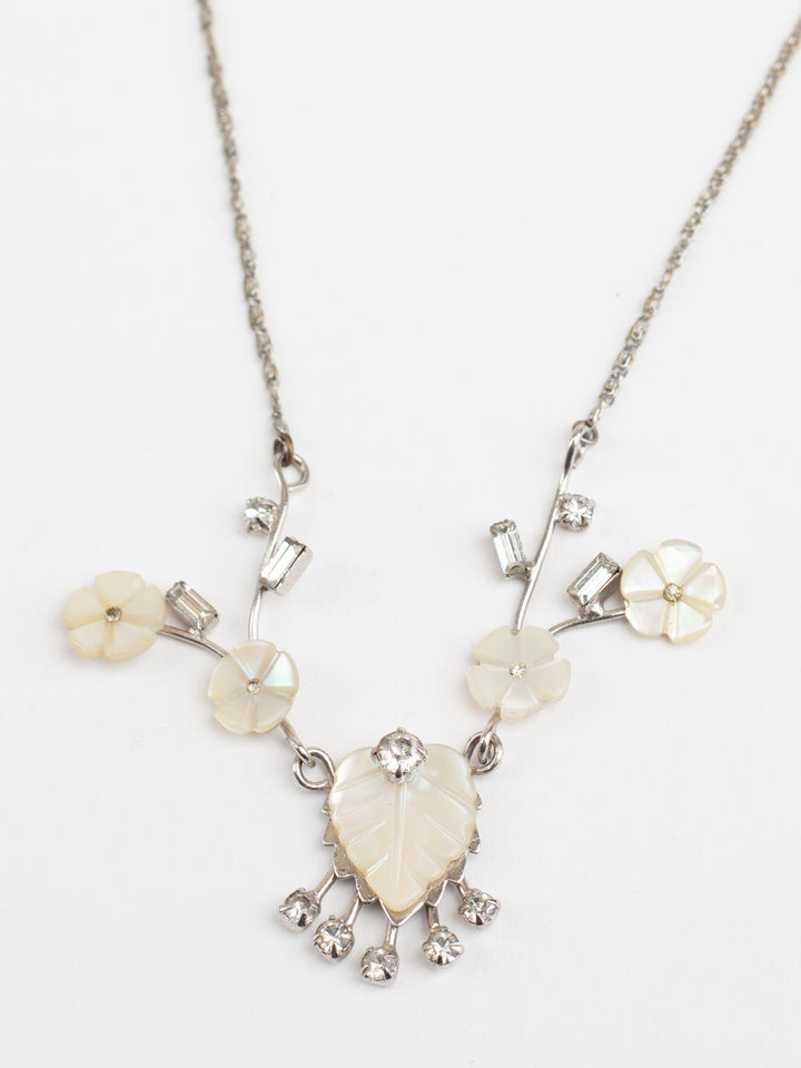 Vintage 50s Mother of Pearl Flower Necklace with Silver-Tone Leaf Pendant