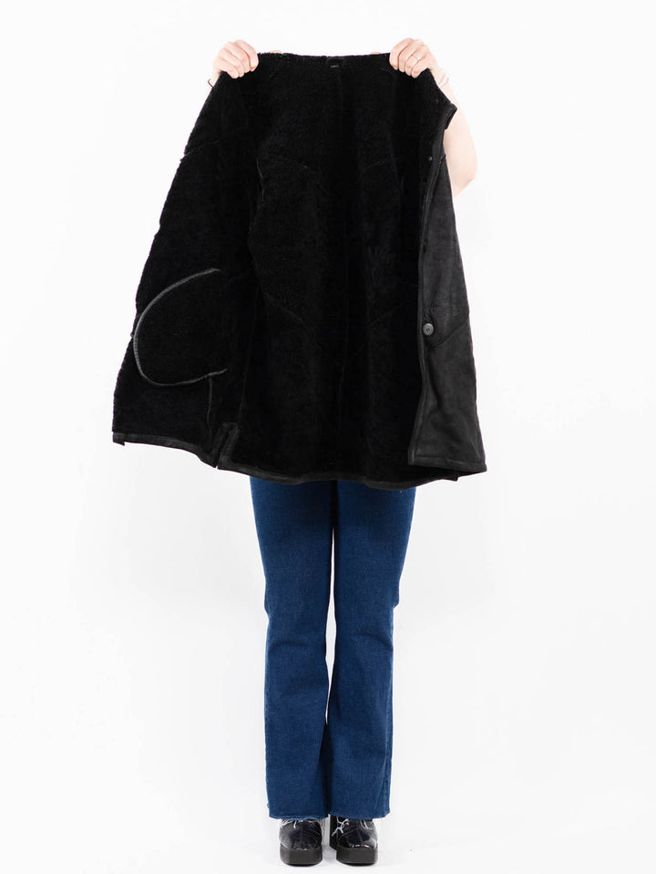 Vintage 90's Women Sheepskin Coat in Black