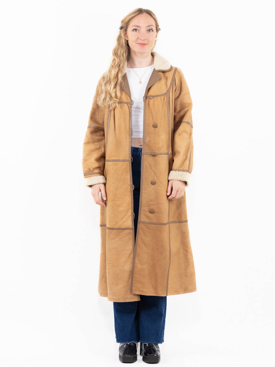 Vintage 80's Women Sheepskin Coat in Beige