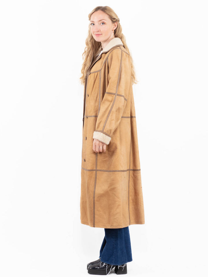Vintage 80's Women Sheepskin Coat in Beige