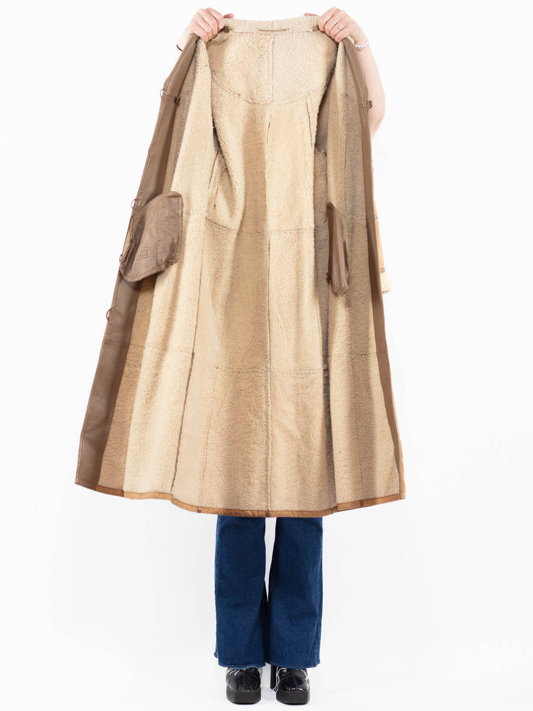 Vintage 80's Women Sheepskin Coat in Beige