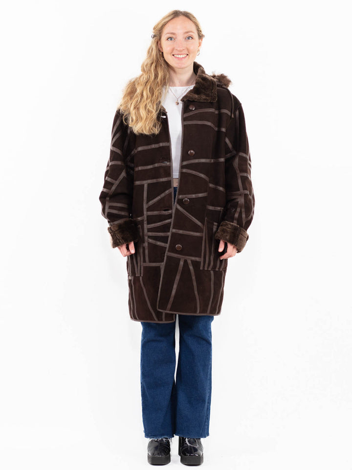 Vintage 90's Women Hooded Sheepskin Coat in Brown
