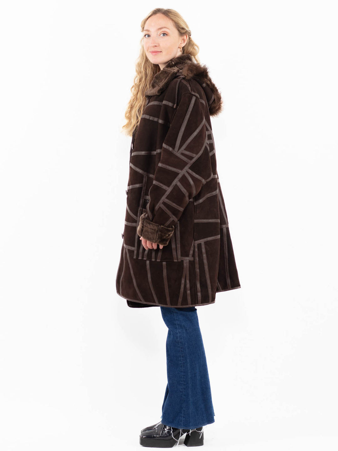 Vintage 90's Women Hooded Sheepskin Coat in Brown