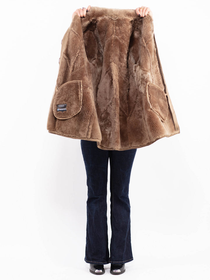 Vintage 70's Women Sheepskin Coat in Beige