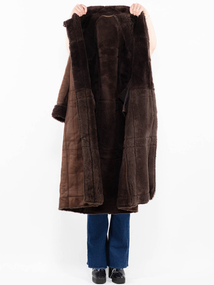 Vintage 70's Women Sheepskin Coat in Brown