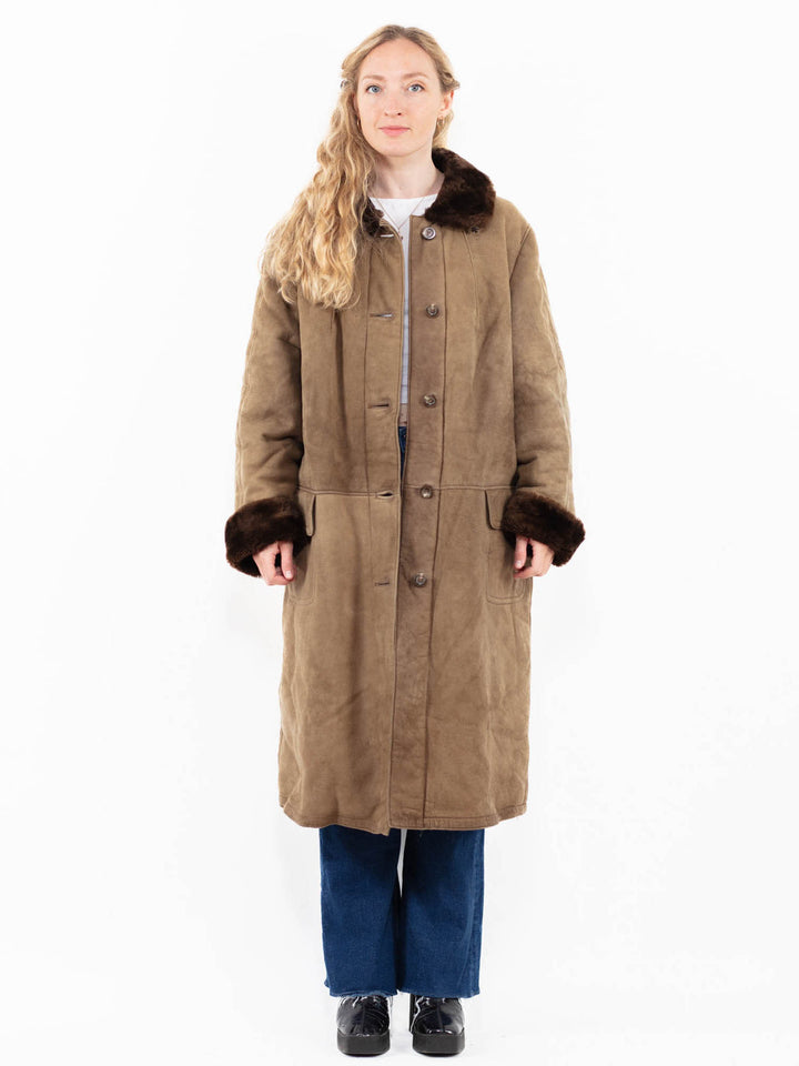 Vintage 70's Women Sheepskin Coat in Beige