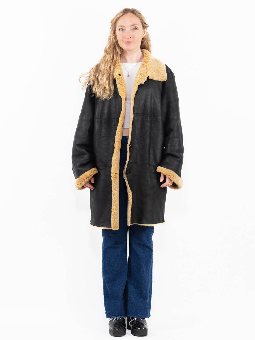 Vintage 90's Women Sheepskin Coat in Black