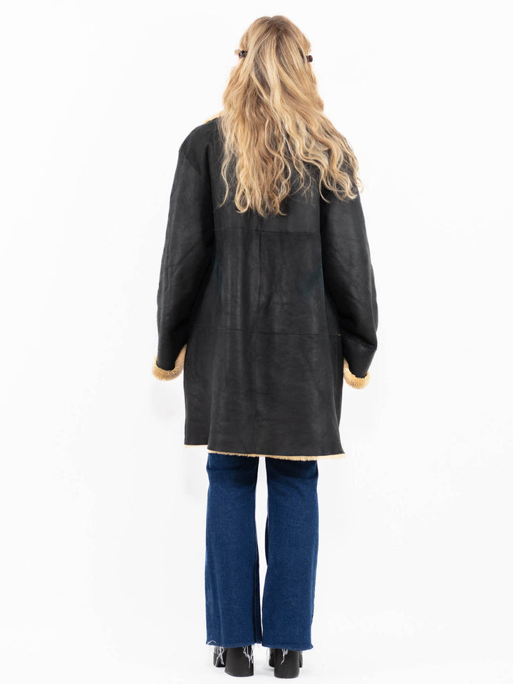Vintage 90's Women Sheepskin Coat in Black