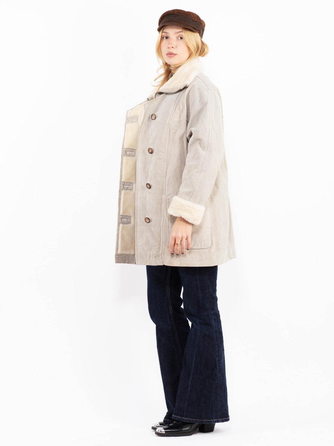 Vintage 90's Women Suede Sherpa Coat in Beige
