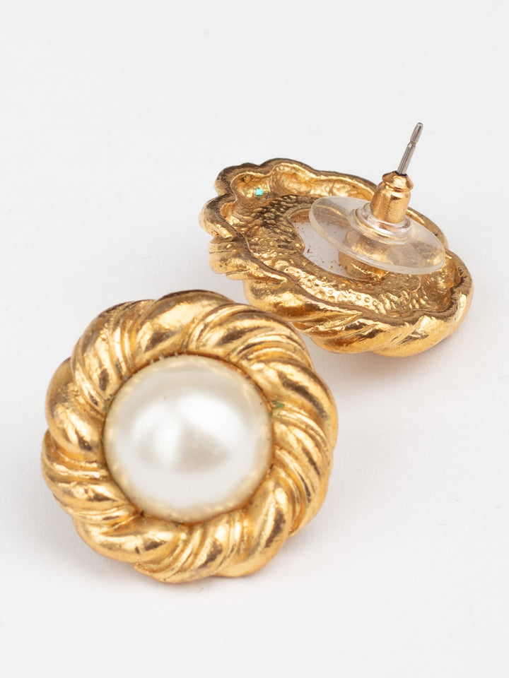 Vintage 80s Round Faux Pearl Earrings with Twisted Gold-Tone Frame