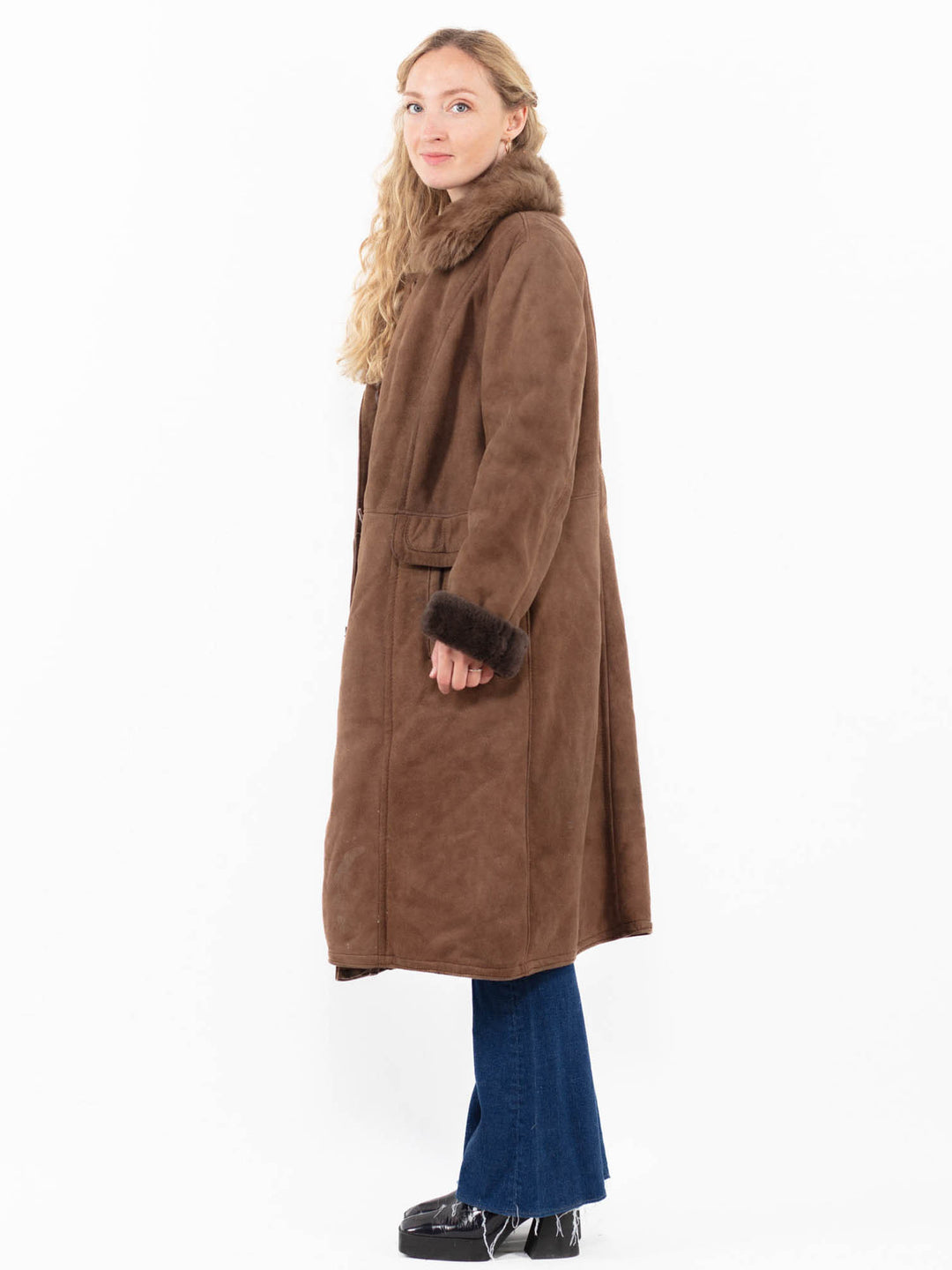 Vintage 70's Women Sheepskin Coat in Brown