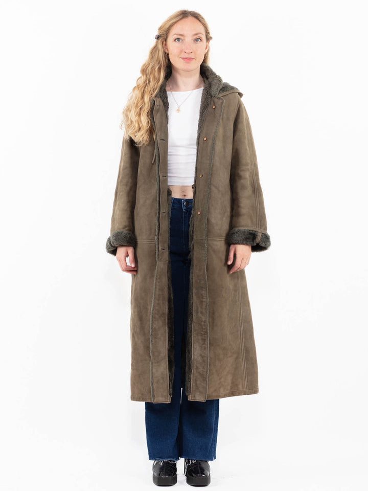 Vintage 90's Women Hooded Sheepskin Coat in Khaki Green