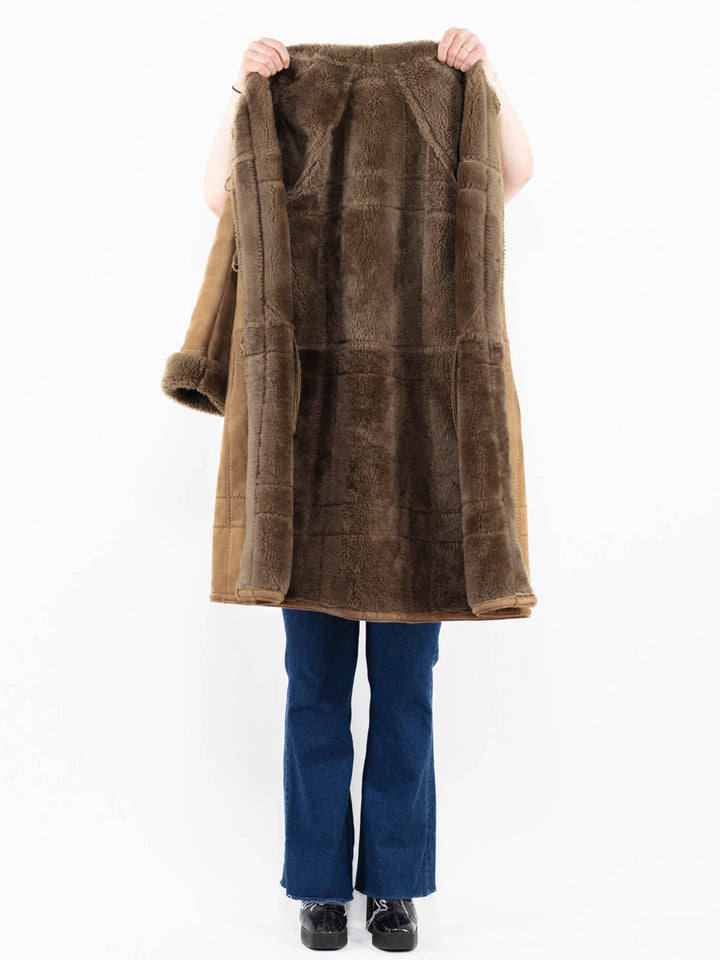 Vintage 70's Women Sheepskin Coat in Beige