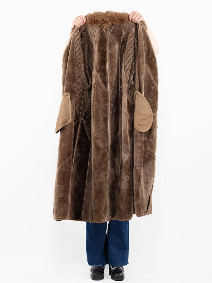 Vintage 90's Women Sheepskin Coat in Beige