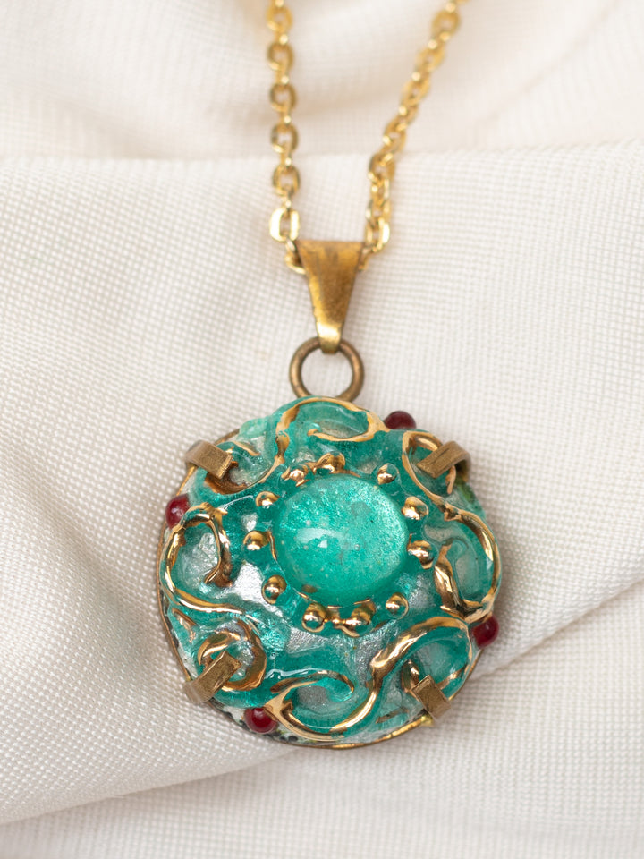 Vintage 70's Glass Dome Pendant Necklace
