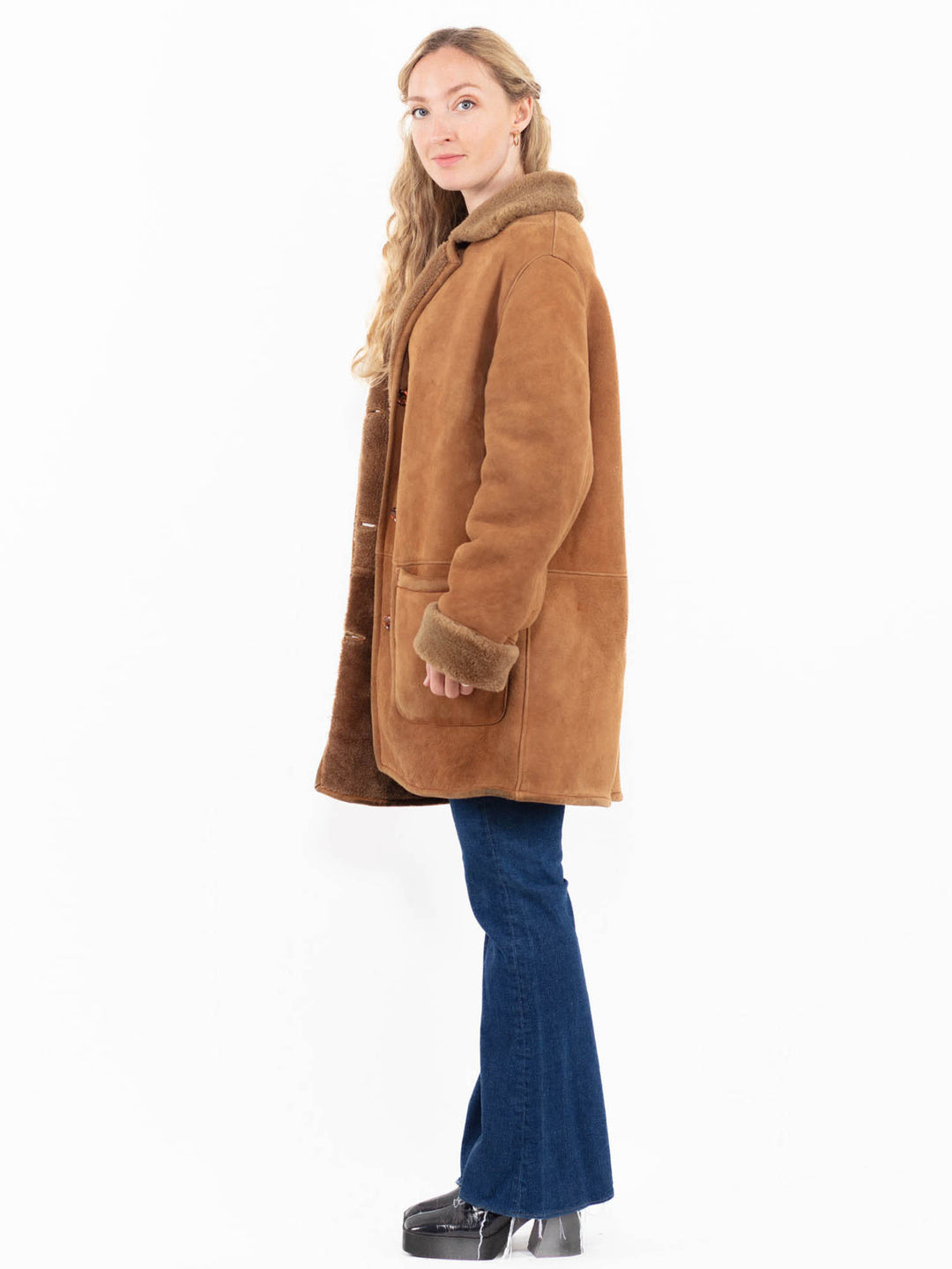 Vintage 90's Women Sheepskin Coat in Brown