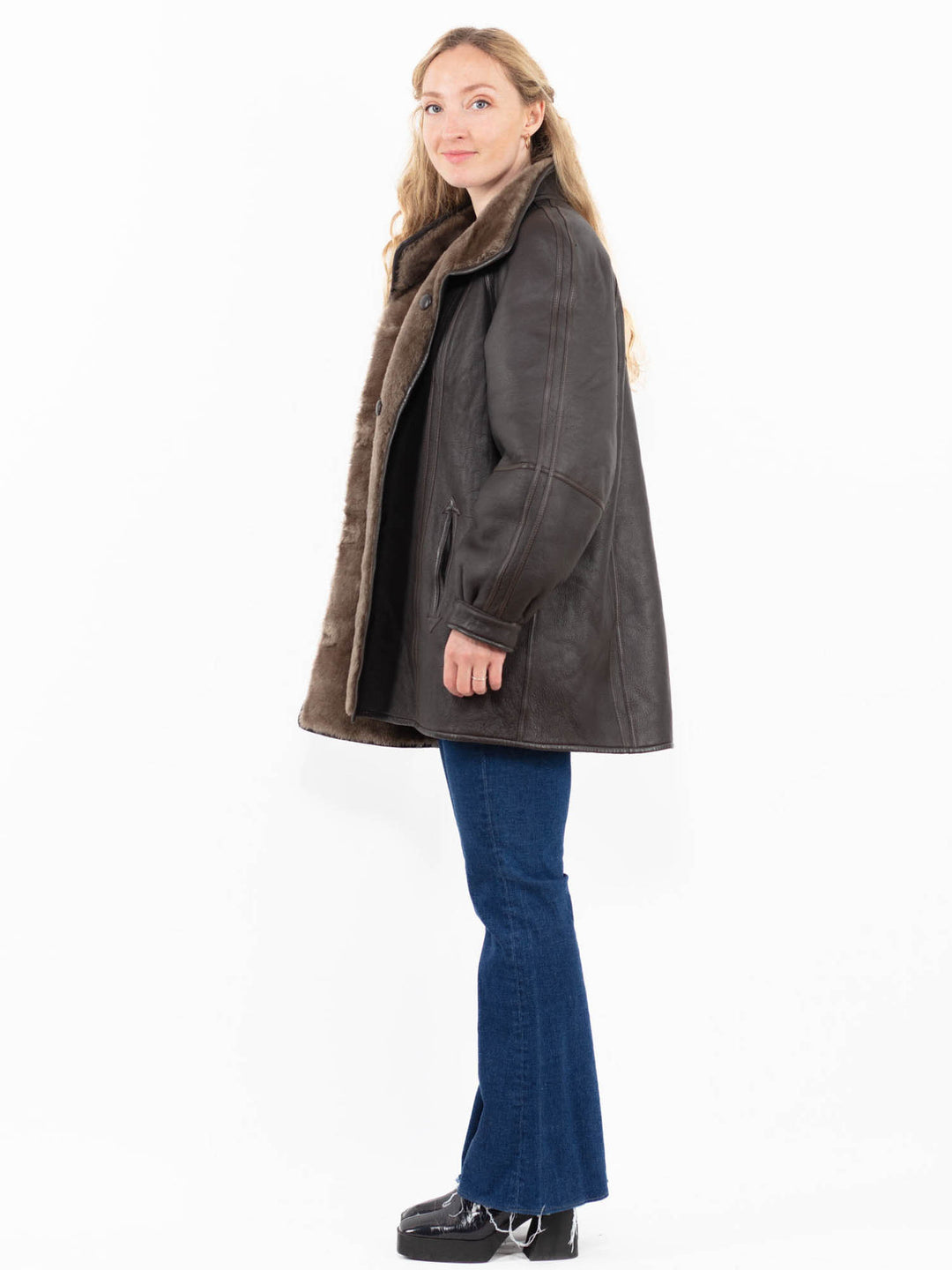 Vintage 90's Women Reversible Sheepskin Coat in Brown
