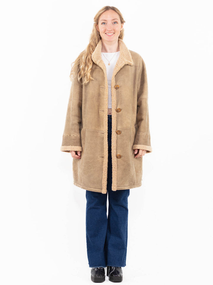 Vintage 90's Women Sheepskin Coat in Beige