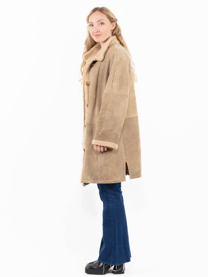 Vintage 90's Women Sheepskin Coat in Beige