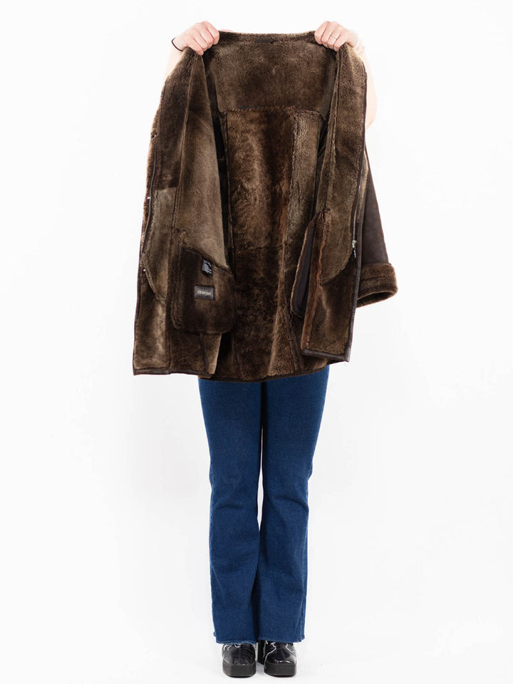 Vintage 90's Women Sheepskin Coat in Brown