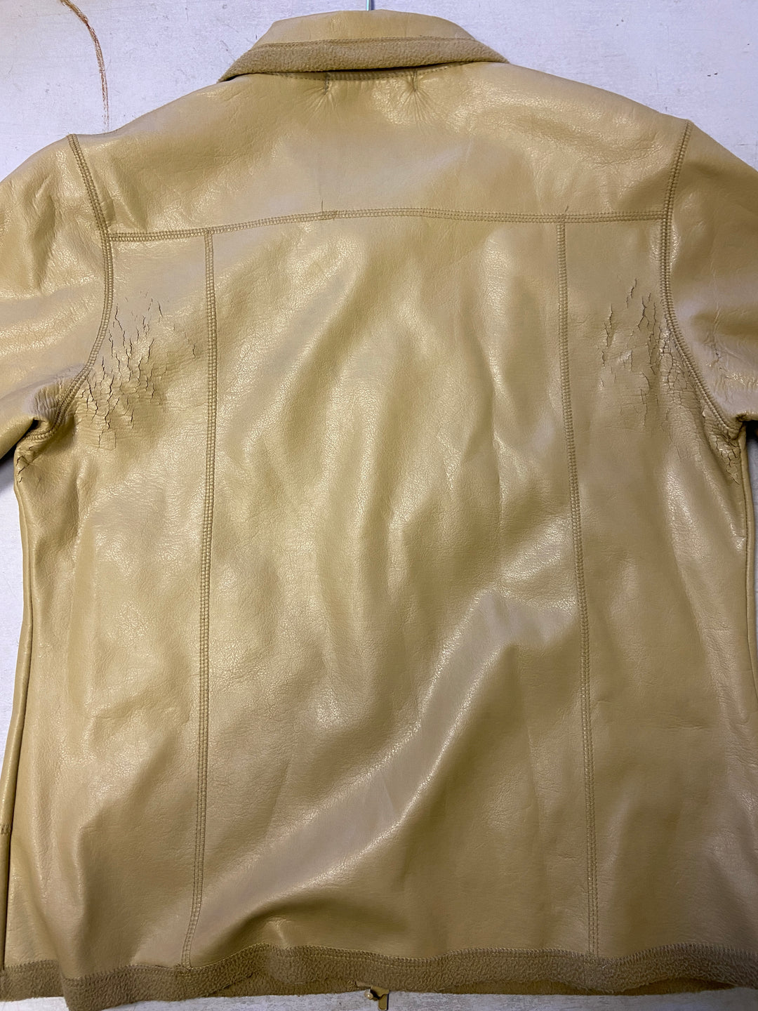 Vintage 00's Women Faux Leather Sherpa Jacket in Beige - NorthernGrip