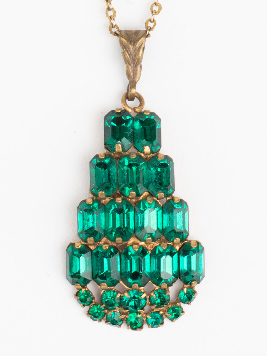 Vintage 30s Emerald Green Pendant Necklace on RG Signed Gold-Tone Chain