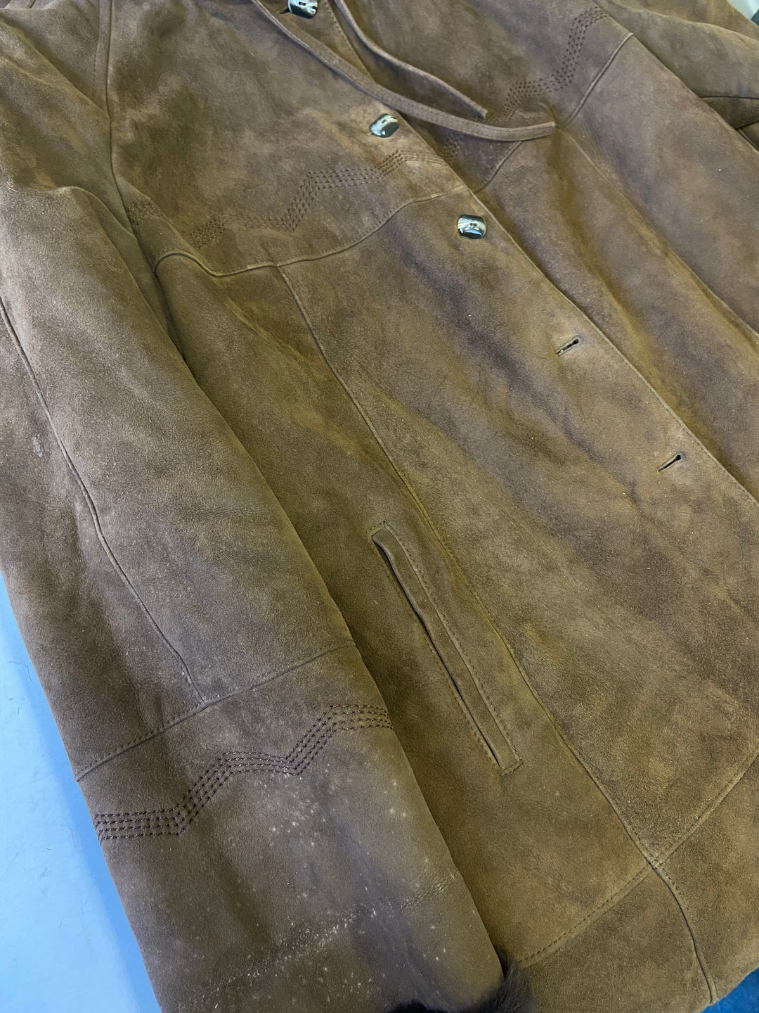 Vintage 80's Women Sheepskin Coat in BrownA0325
