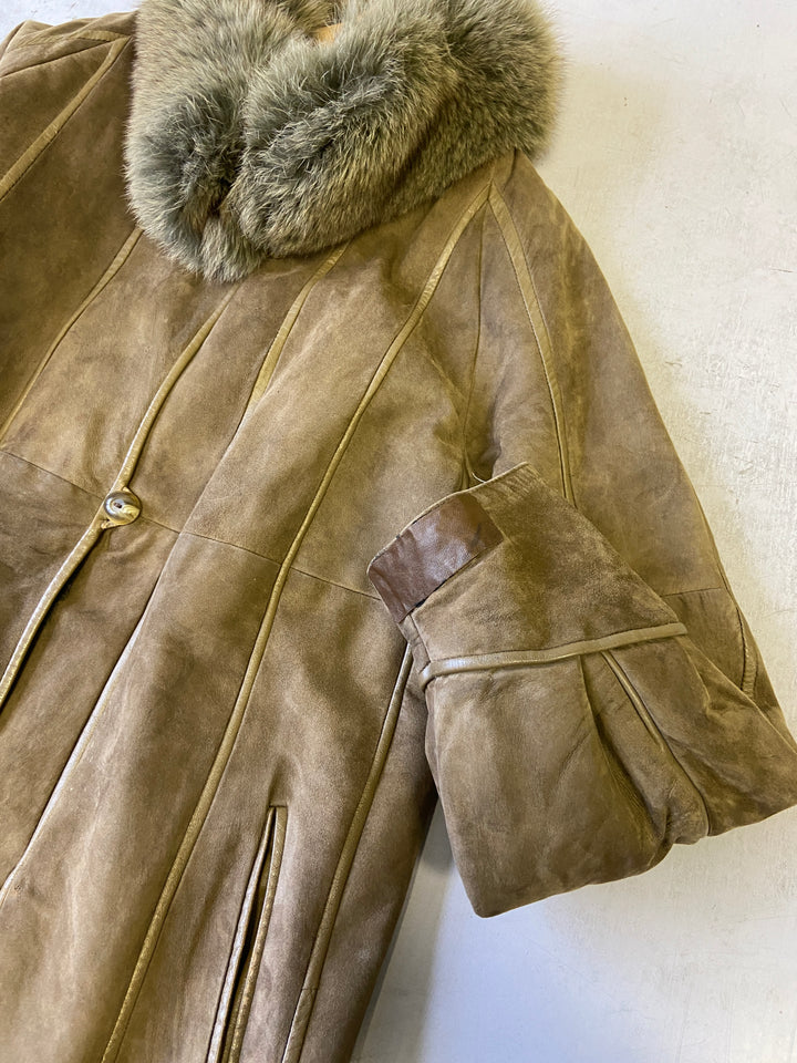 Vintage 80's Women Sheepskin Coat in BeigeA0004