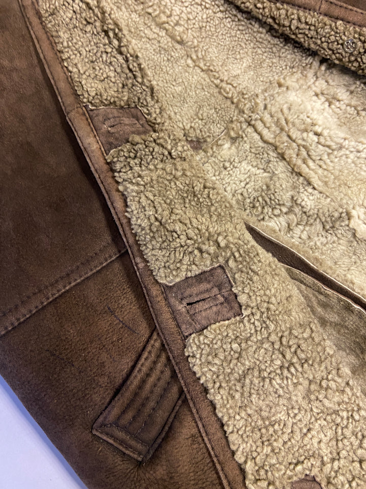 Vintage 90's Women Sheepskin in BrownA0359